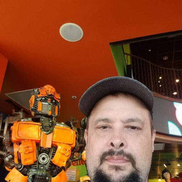 Meet your Posher, James - Picture 1 of 1